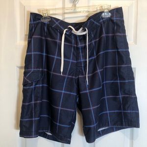 Old Navy Men’s Swim Trunks  Size L